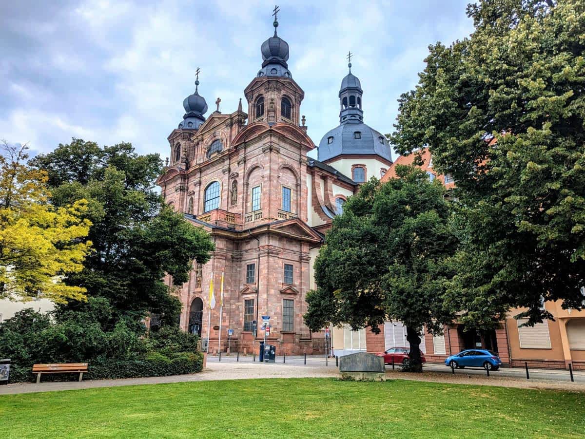 Die Jesuitenkirche Mannheim - ein barocker Prachtbau auch von Innen