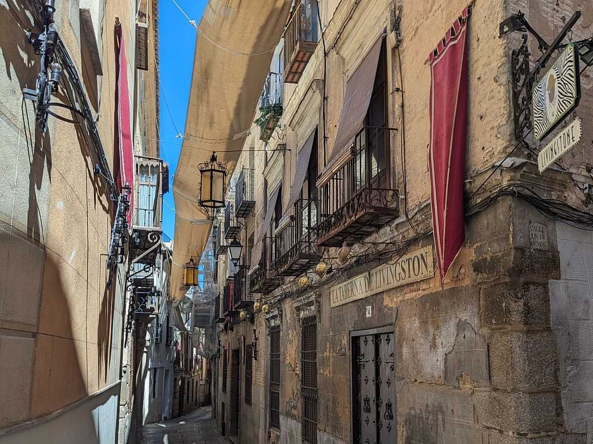 Enge, ruhige Gasse im jüdischen Viertel Toledos