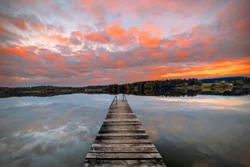 Ein goldener Oktober sollte es werden – mit  Radtouren, Almwanderungen und bayerischer Gemütlichkeit am Pelhamer See. Doch das Wetter hatte andere Pläne. Vier von sieben Tagen regnete es und schnell war uns klar: diese Woche würde anders verlaufen, als geplant.