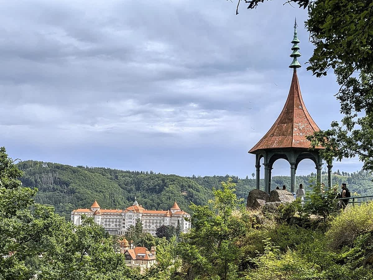 Aussichtspunkte ueber Karlsbad 