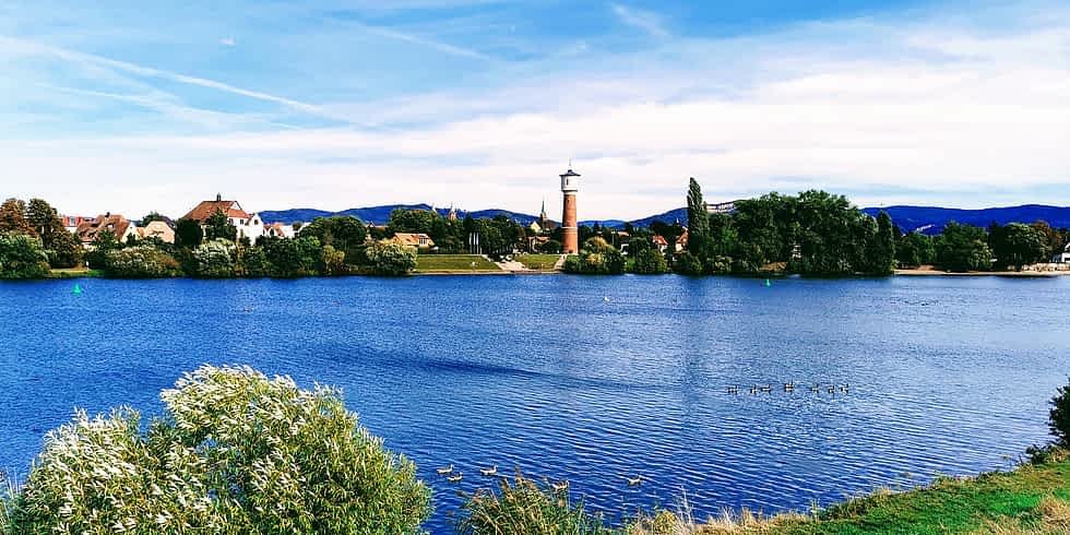 Ladenburg liegt idyllisch am Neckar und hat einiges zu bieten: Altstadt-Flair, Museen und Freizeitangebote